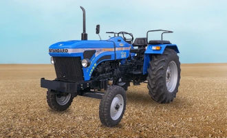 Standard Tractors Tractor