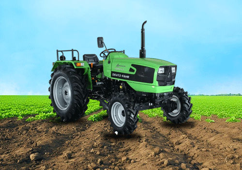 Same Deutz Fahr Agromaxx 4055 E with 55 HP Category &   Cylinder