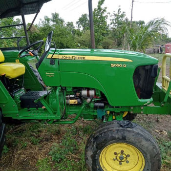 John Deere 5050D